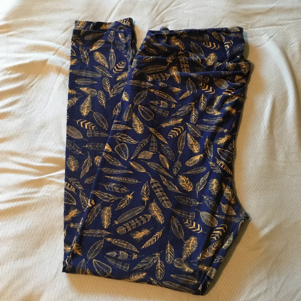 ⭐️ two pair LulaRoe TC leggings ⭐️